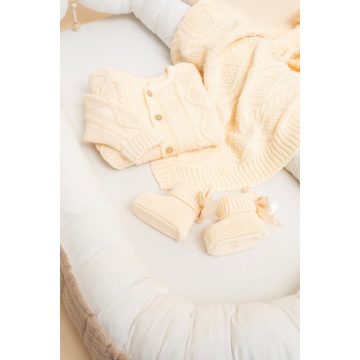 Újszülött babaruha (0-3 hónapos korig)